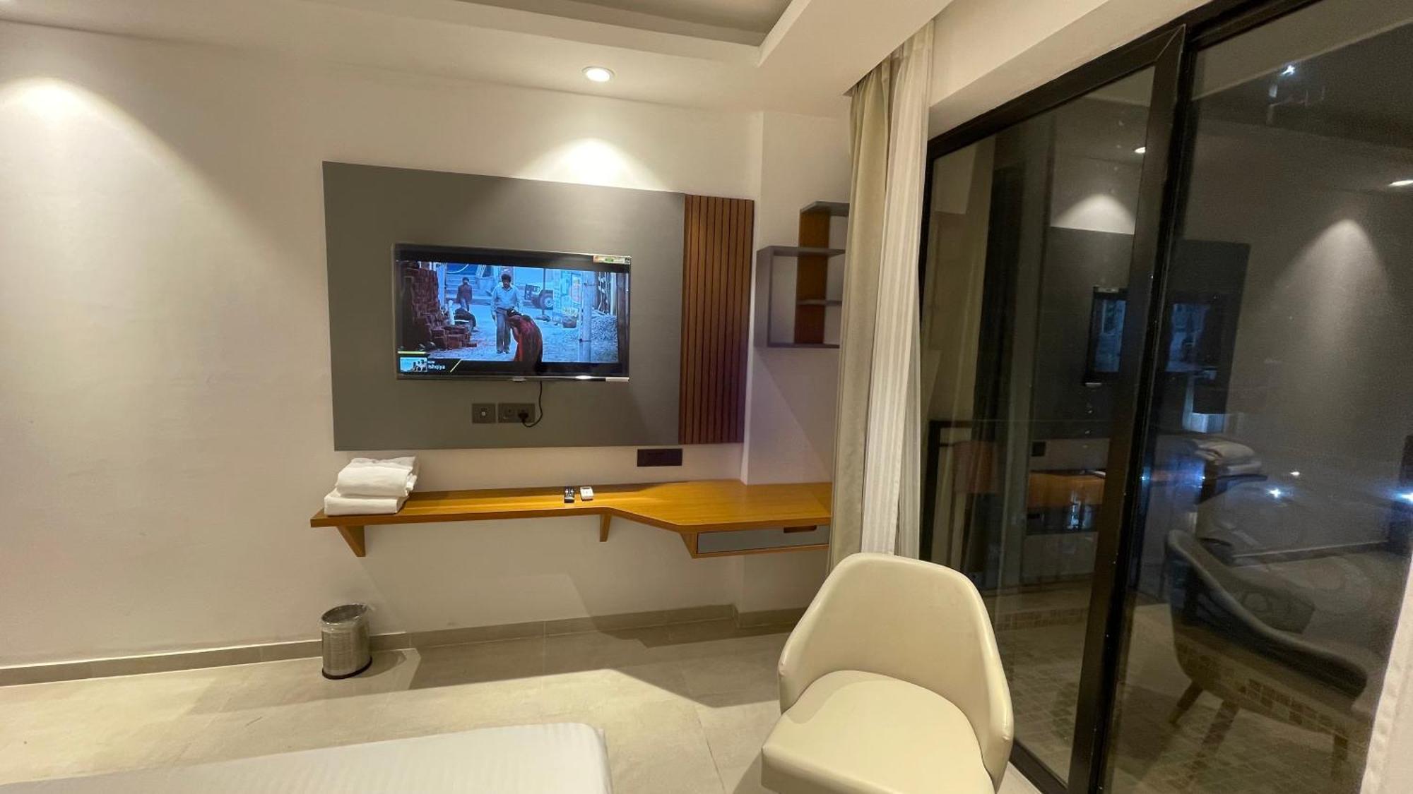 Hotel Maple Tree - Near Ekana Cricket Stadium - Lucknow Buitenkant foto