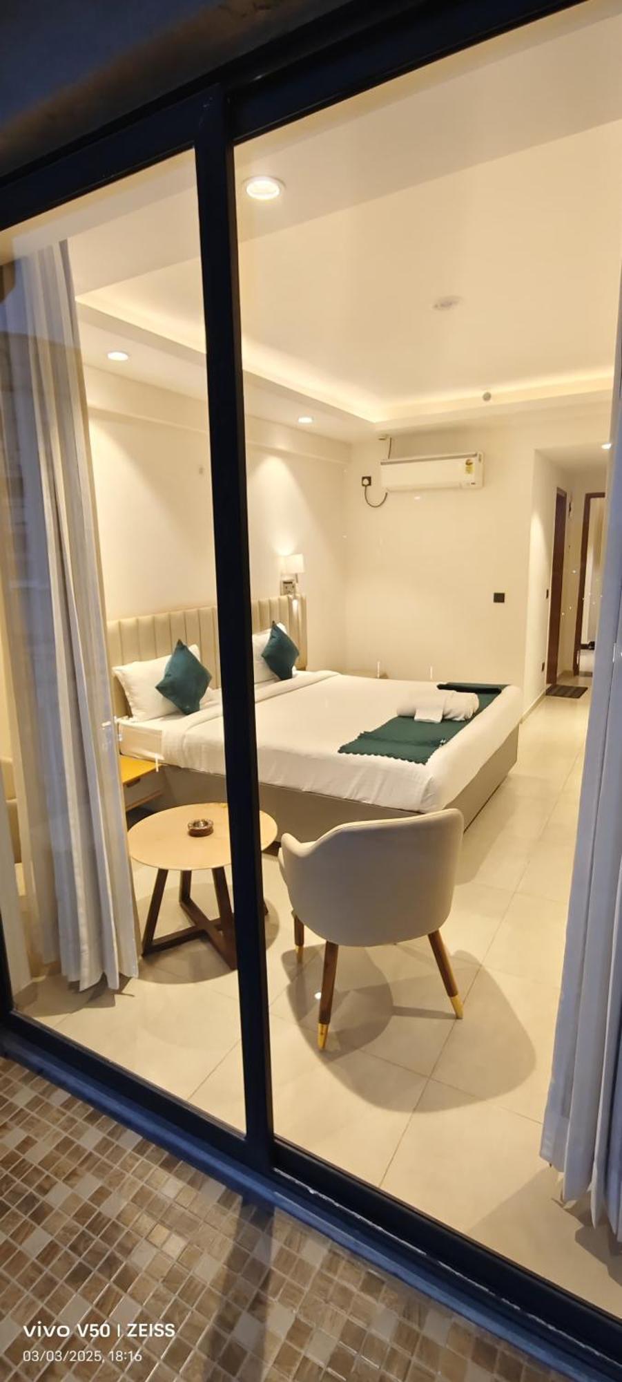 Hotel Maple Tree - Near Ekana Cricket Stadium - Lucknow Buitenkant foto