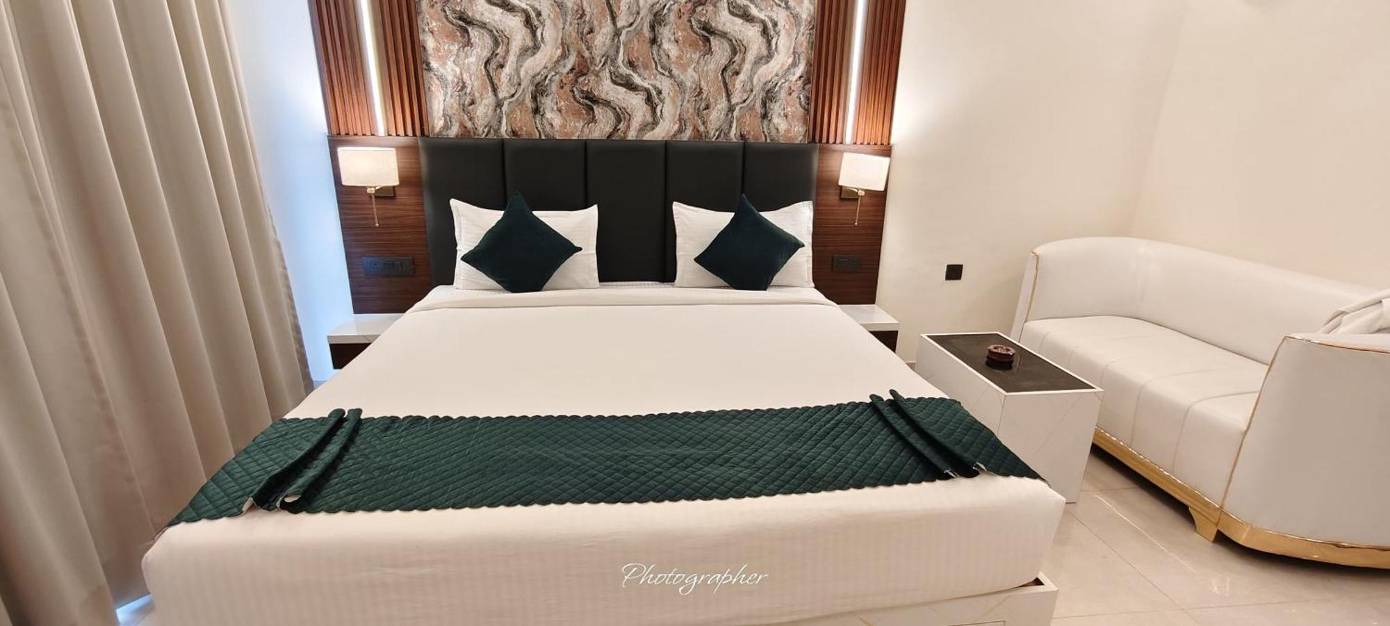 Hotel Maple Tree - Near Ekana Cricket Stadium - Lucknow Buitenkant foto