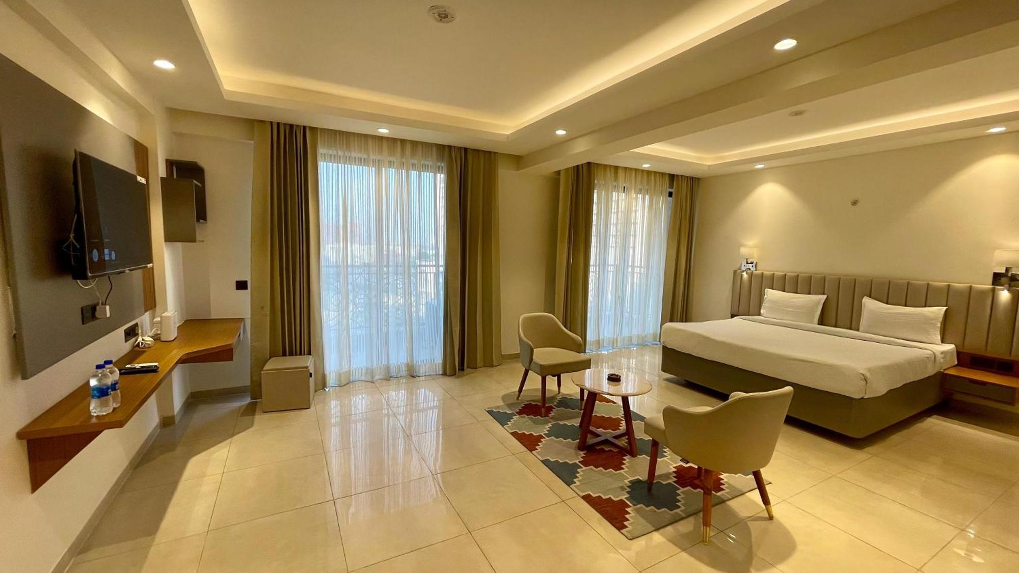 Hotel Maple Tree - Near Ekana Cricket Stadium - Lucknow Buitenkant foto